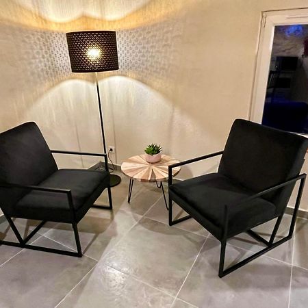 La Parenthese Du Var - Gite Avec Grande Terrasse Vue Sur Piscine Saint-Antonin-du-Var Bagian luar foto
