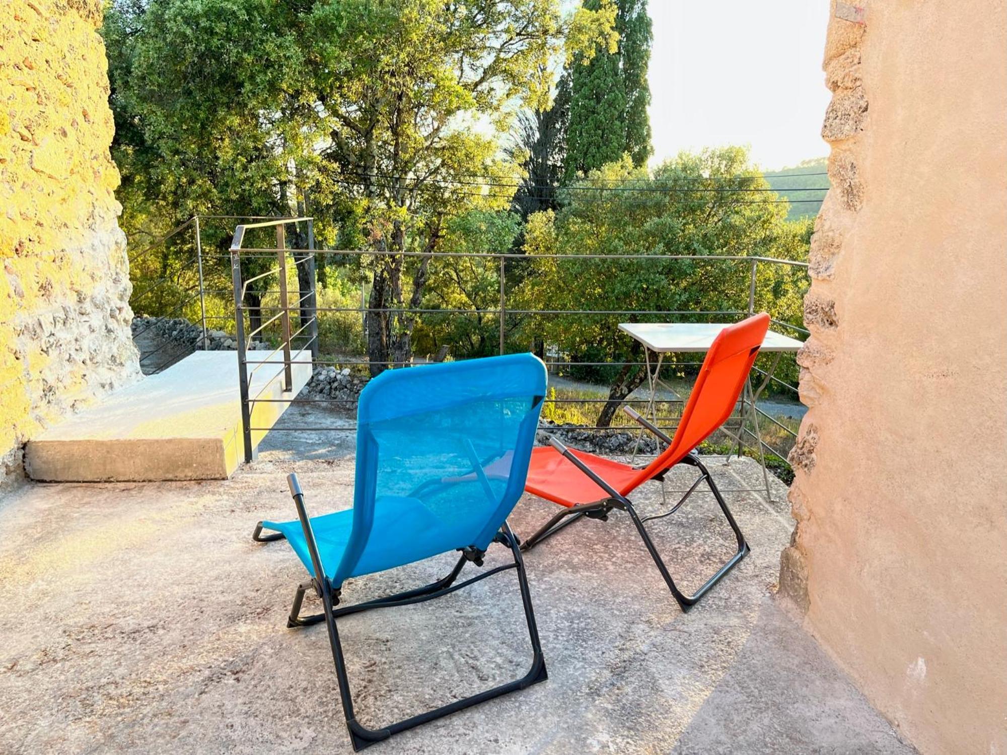 La Parenthese Du Var - Gite Avec Grande Terrasse Vue Sur Piscine Saint-Antonin-du-Var Bagian luar foto